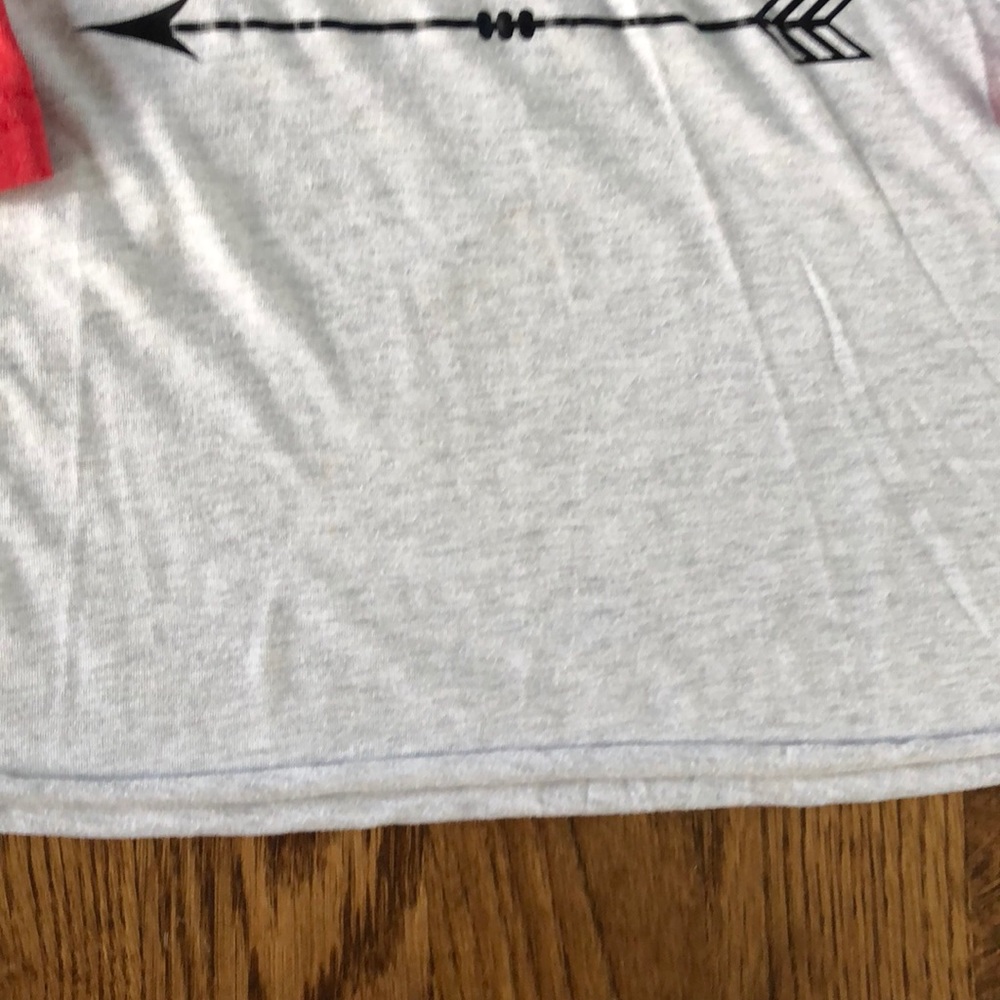 Arrow Raglan Shirt - Picture 4 of 5